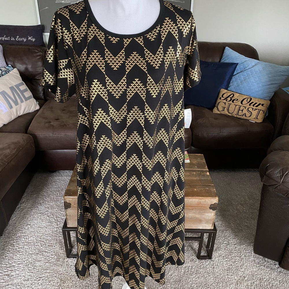 NWT Lularoe Elegant Carly